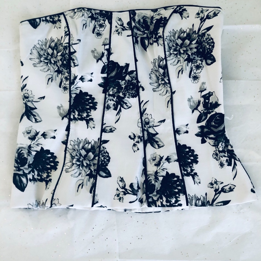 White House black market very sexy  floral bustier